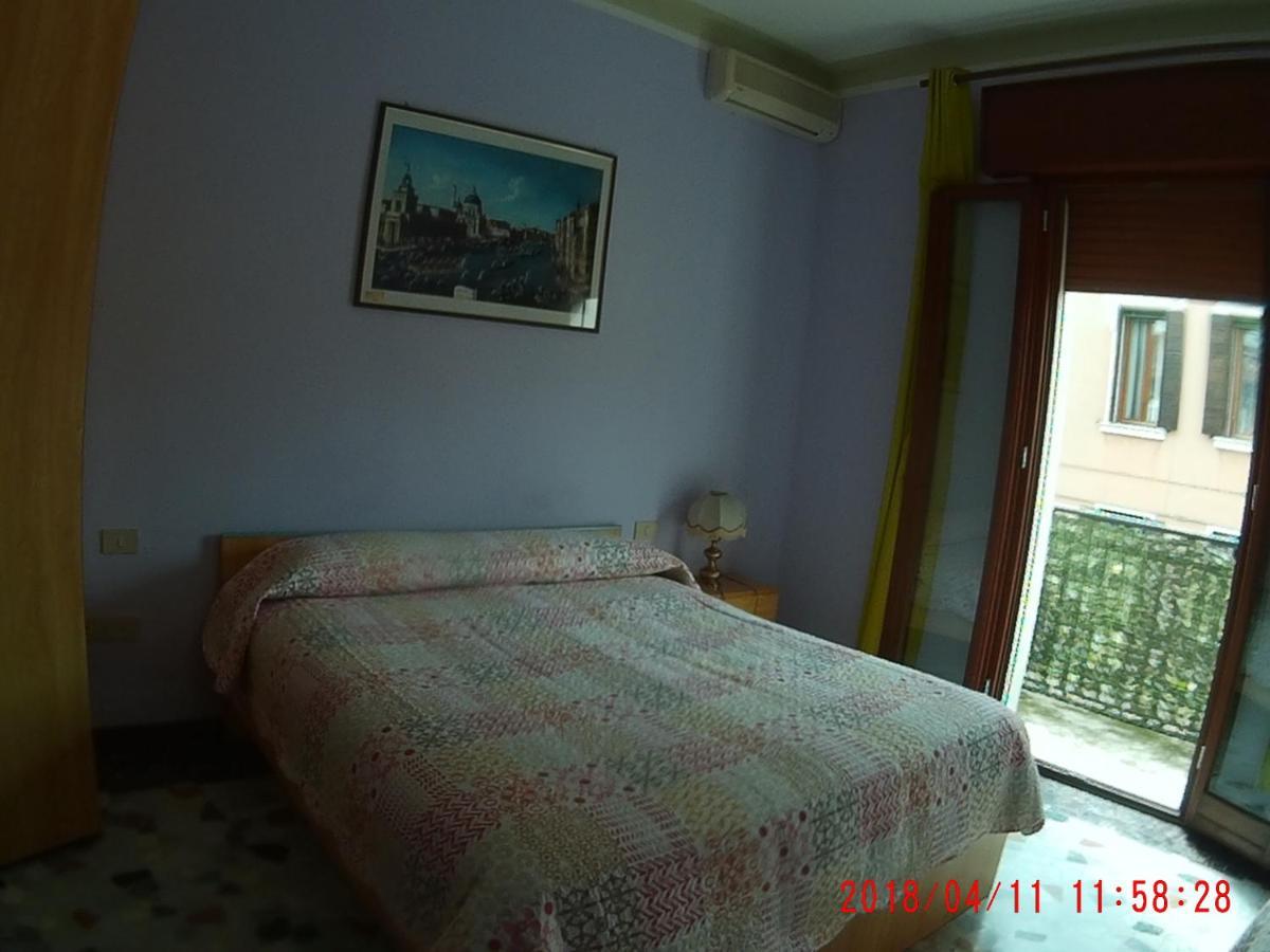 The Caponi Bros Bed & Breakfast Mestre Luaran gambar