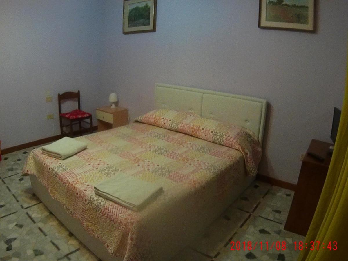 The Caponi Bros Bed & Breakfast Mestre Luaran gambar