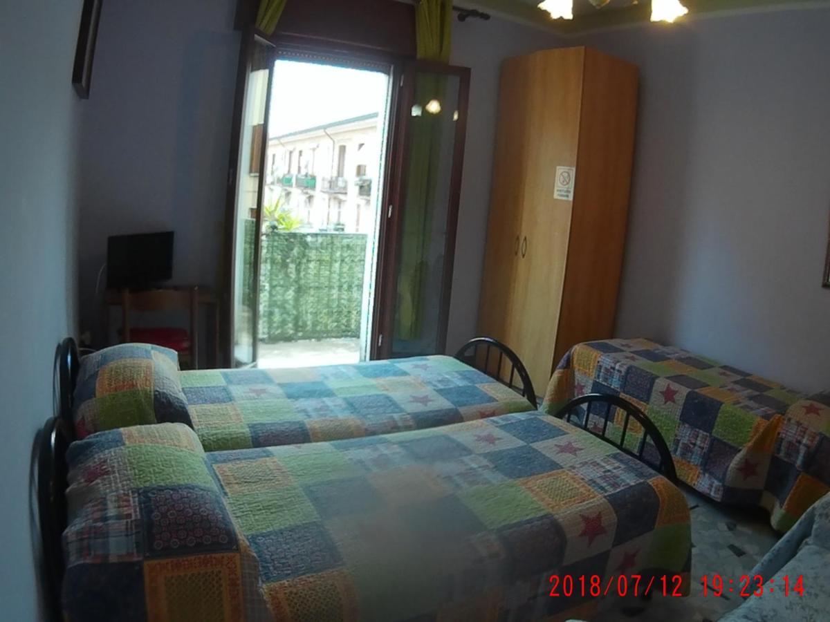 The Caponi Bros Bed & Breakfast Mestre Luaran gambar