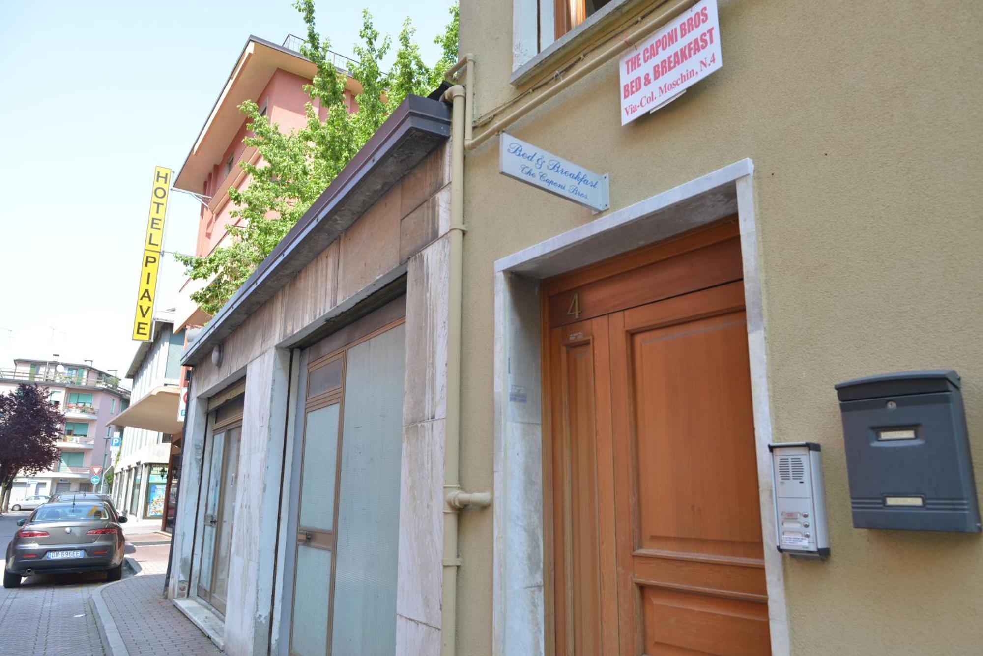 The Caponi Bros Bed & Breakfast Mestre Luaran gambar