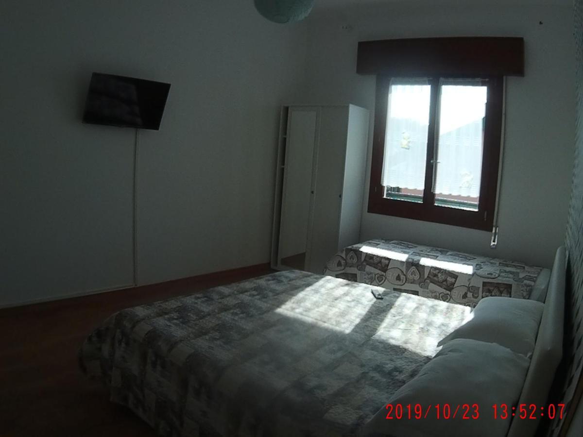 The Caponi Bros Bed & Breakfast Mestre Luaran gambar